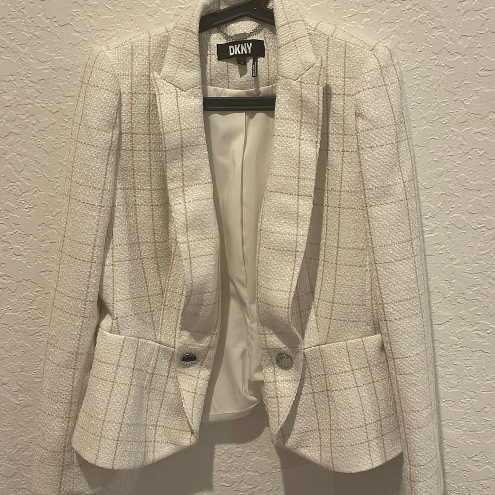 DKNY Blazer Size 8 White Beige Pattern Plaid